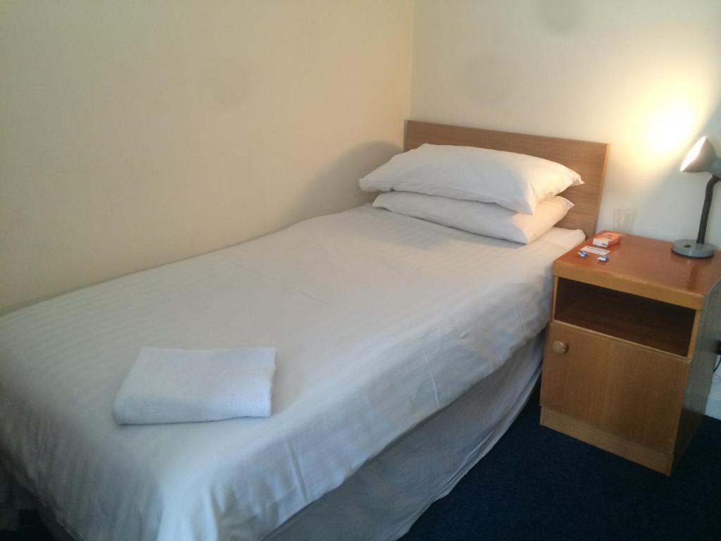 Royal Chambers Liverpool Room photo